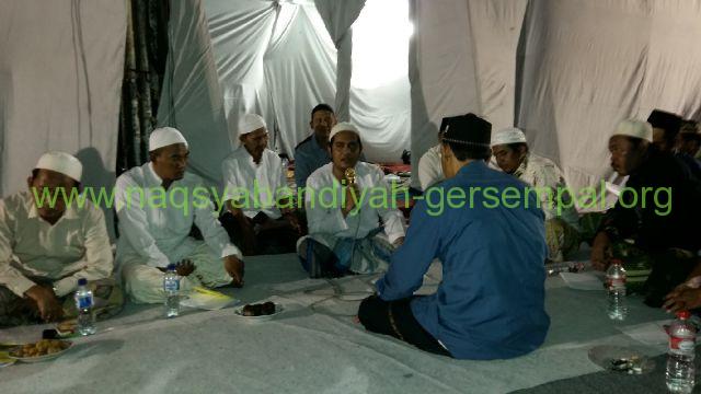 Joko_widodo_sitqon_naqsyabandiyah