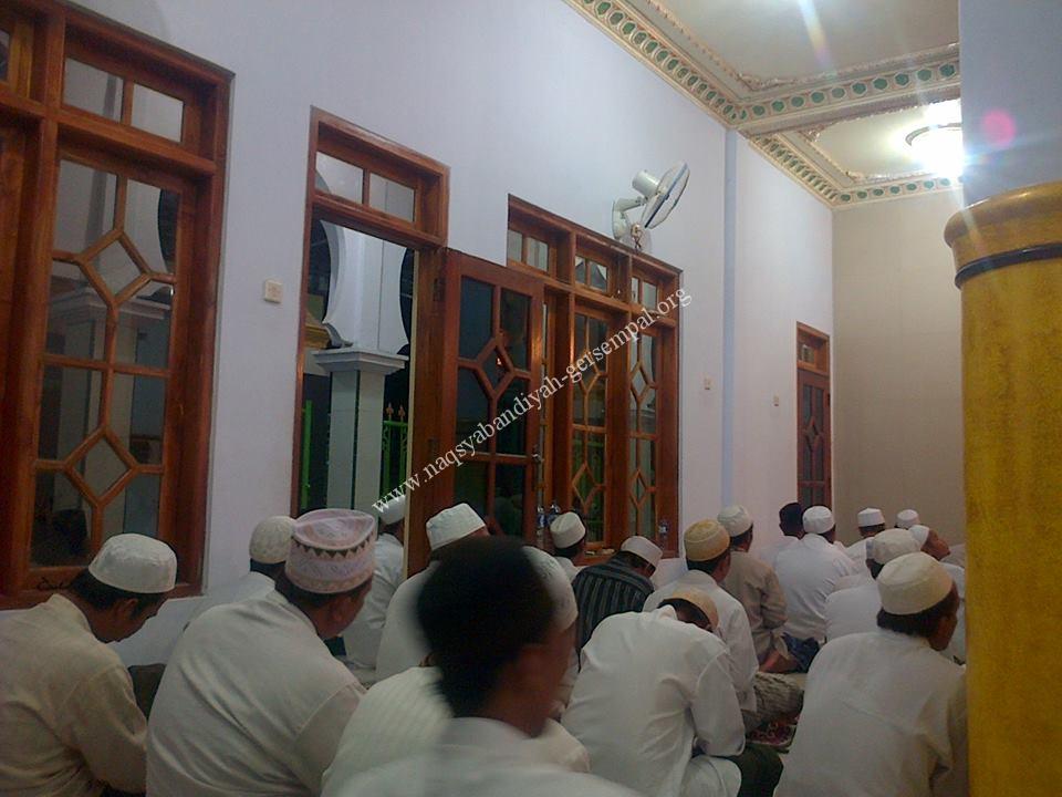 Jama'ah SITQON mengikuti haul masyayikh