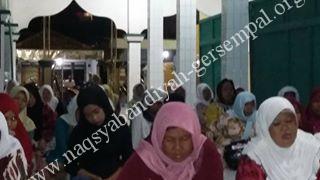 Akhawat Naqsyabandiyah Gersempal untuk wilayah surabaya mengikuti kegiatan PC. SITQON Surabaya