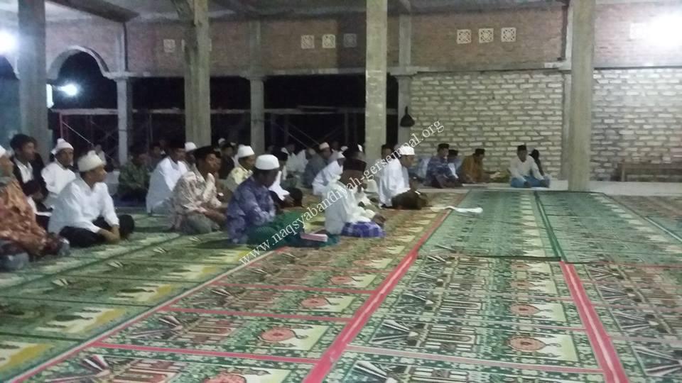 Jama'ah SITQON Pamekasan, mengikuti kegiatan Istighotsah di Masjid Pesantren Sumber Papan Pamekasan