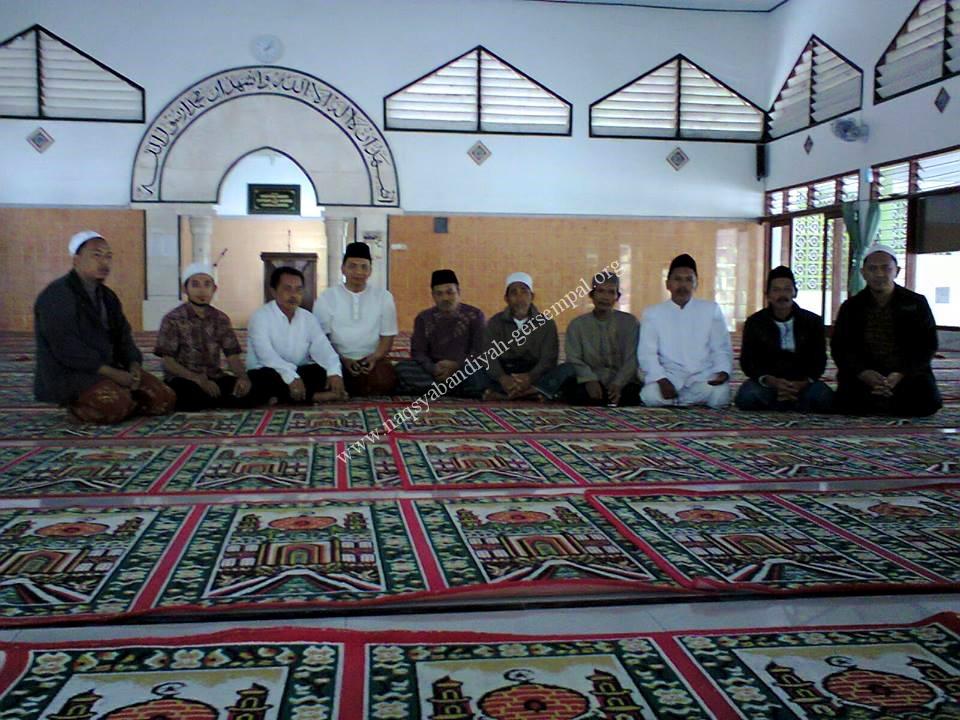Tampak pengurus SITQON wilayah tapal kuda di Masjid UNEJ