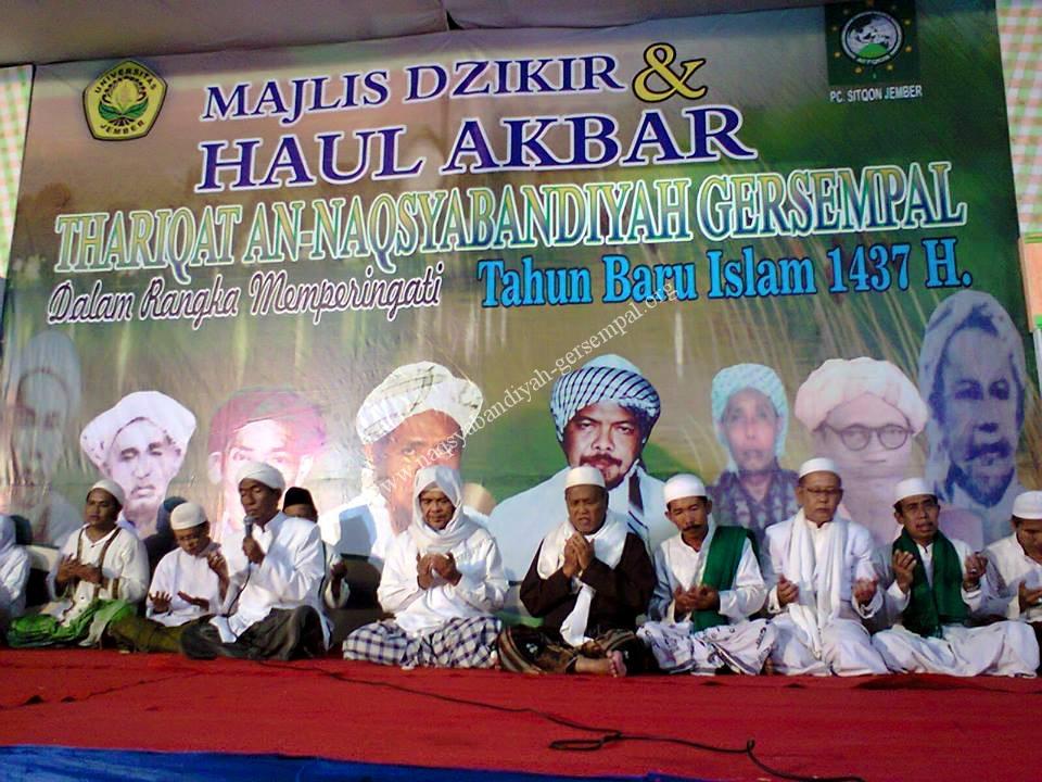 Para Masyayikh, Mursyid, civitas akademika dalam kegiatan Haul Akbar Masyayikh An-Naqsyabandiyah di UNEJ Jember