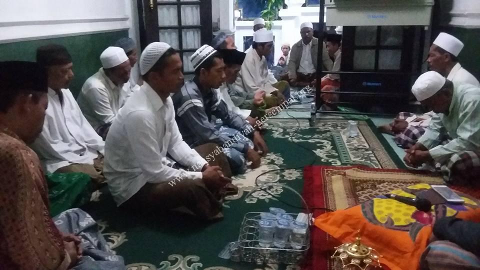 Jama'ah SITQON Surabaya sedang mengikuti kegiatan Istighotsah SITQON