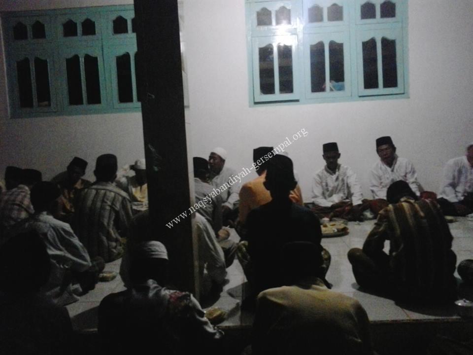 Ikhwan dan Alumni PP. Darul Ulum, berkumpul mengenang 1.000 hari dari Nyai Hj. Syafi'ah Manshur Qs.