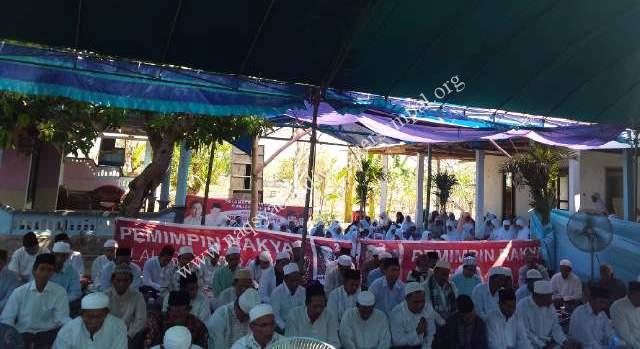 Jama'ah SITQON Pamekasan, sedang mengikuti kegiatan "Tri Wulan"