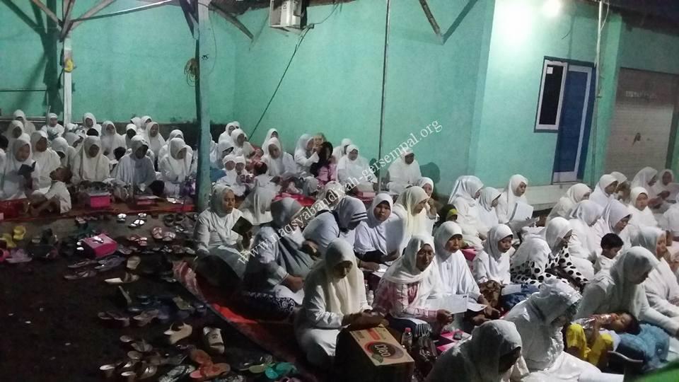Akhawat dan Simpatisan Naqshabandy Gersempal, mengikuti kegiatan SITQON Sidoarjo