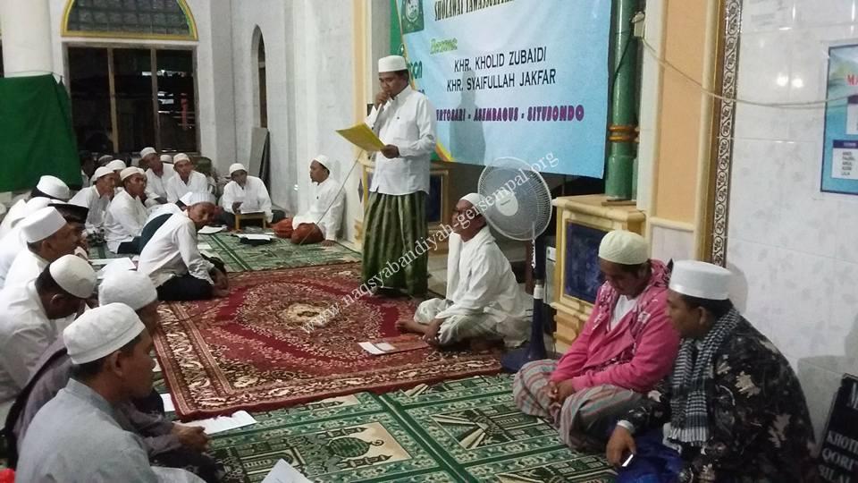 Tampak jajaran Pengurus Pusat SITQON sedang melaksanakan pelantikan SITQON Tapal Kuda