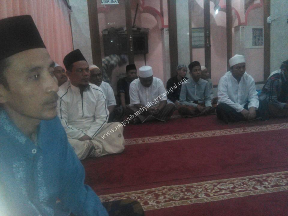 Para pengurus SITQON Malang sedang mengikuti kegiatan