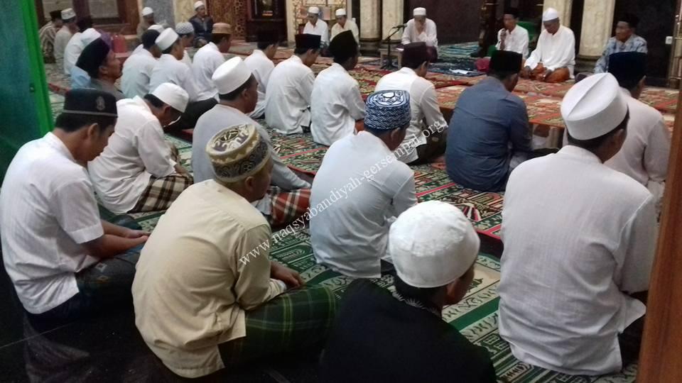 Tampak Jama'ah SITQON Tanah Merah sedang mengikuti kegiatan
