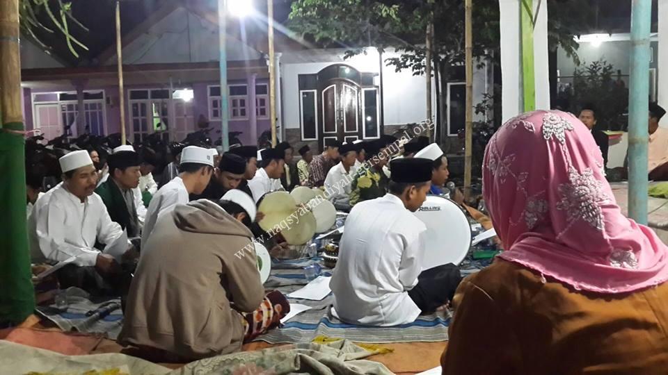 Pengurus Cabang SITQON Naqsyabandiyah Gersempal dalam kegiatan "Malis Ta'lim Kitab Tanwirul Qulub"