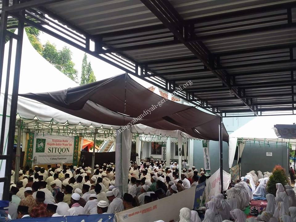 Tampak Jama'ah SITQON Pamekasan, memadati lokasi kegiatan "Tri Wulan" SITQON Cabang Pamekasan