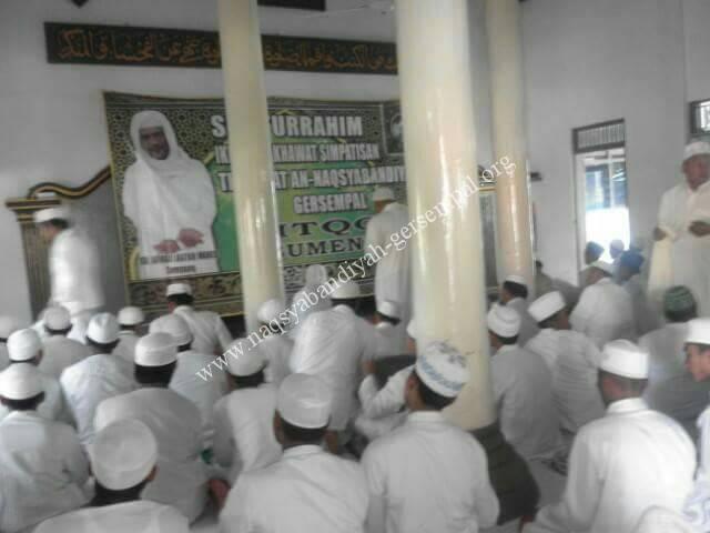 Tampak Jama'ah SITQON Sumenep mengikuti kegiatan Dzikir bersama