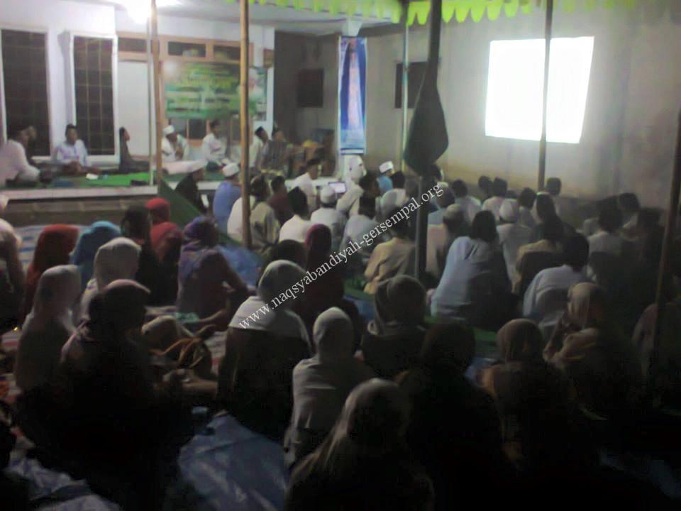 Tampak jama'ah SITQON Lumajang mengikuti Majlis Ta'lim Tanwirul Qulub