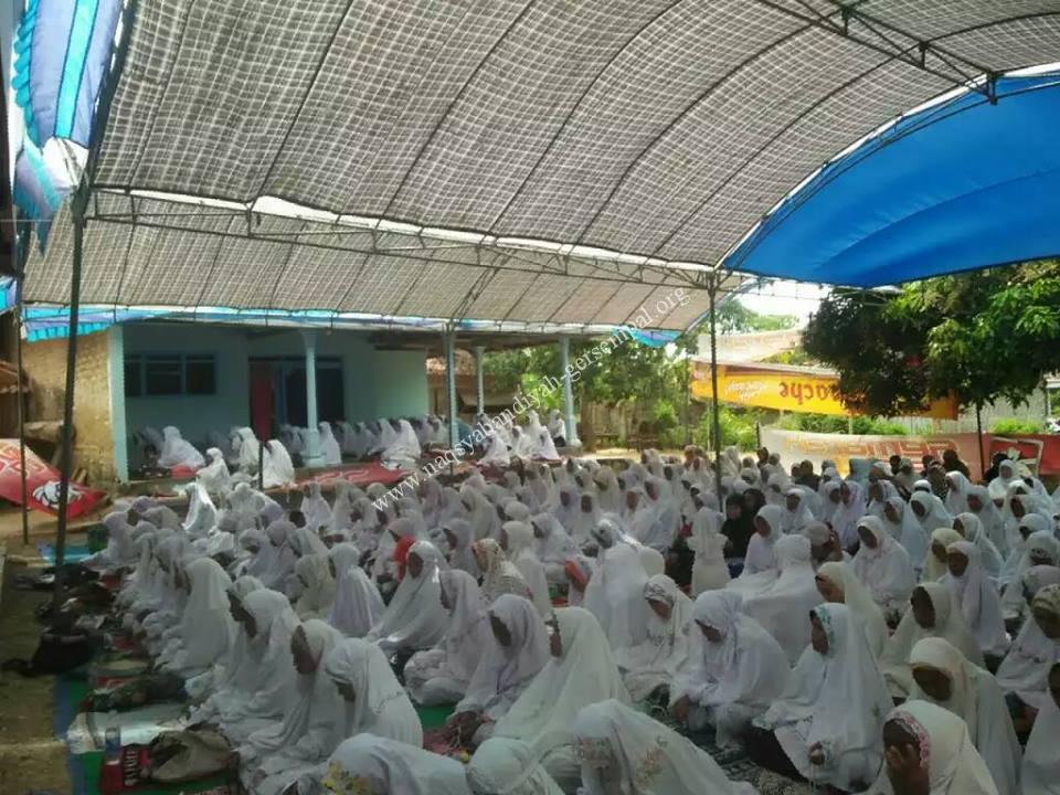 Tampak Akhowat dan Simpatisan Thoriqoh Naqsabandiyah Gersempal untuk wilayah Pamekasan mengikuti dzikir bersama