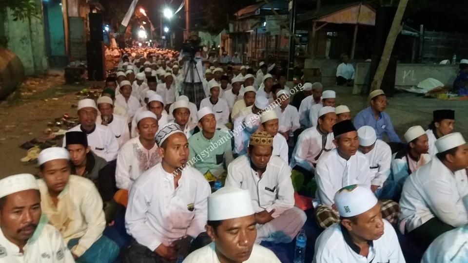 Tampak para Jama'ah sedang mengikuti kegiatan SITQON dan IS'AD 2 Al-Wahidiyah Cabang Surabaya