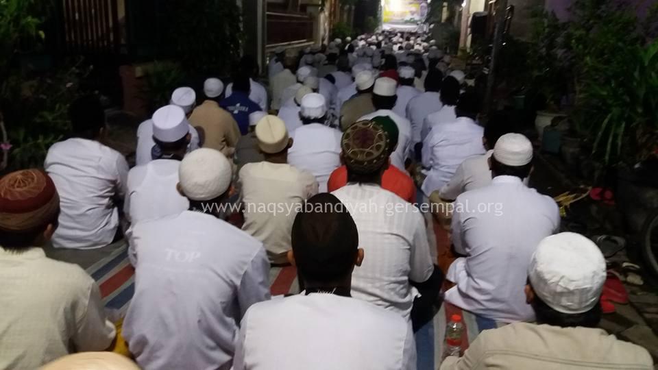 Jama'ah IS'AD II Al-Wahidiyah dan SITQON Surabaya berkumpul di Tambak Dalem Surabaya