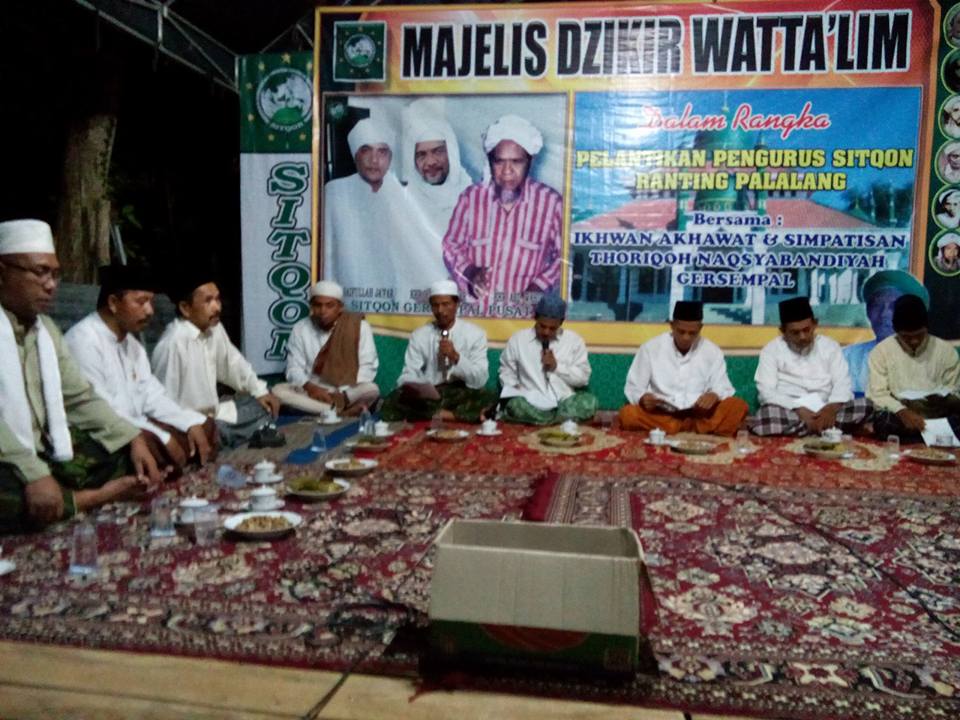 Tampak para Masyayikh, Pengurus SITQON, Tokoh, dan Pejabat dalam acara Istighotsah dan Pelantikan Pengurus SITQON Ranting Palalang Pakong Pamekasan