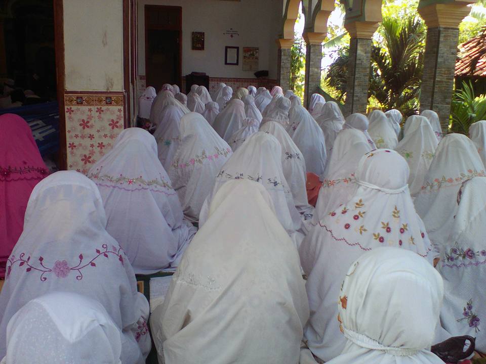 Jama'ah SITQON Pamekasan mengikuti Dzikir bersama di wilayah Utara